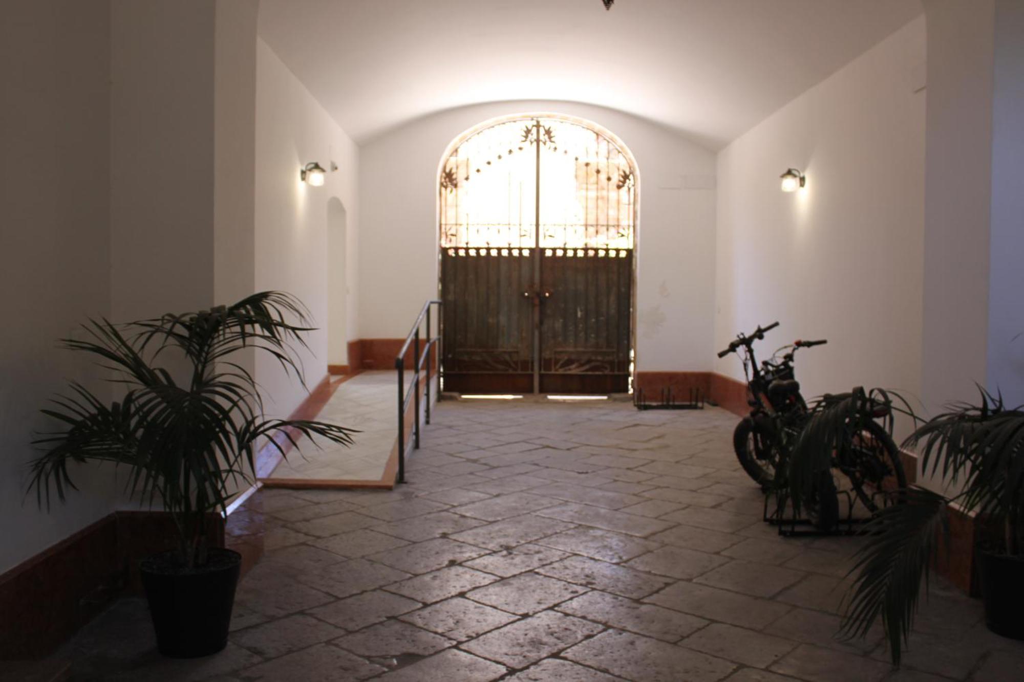 La Terrazza Su Dante Rooms ปาแลร์โม ภายนอก รูปภาพ