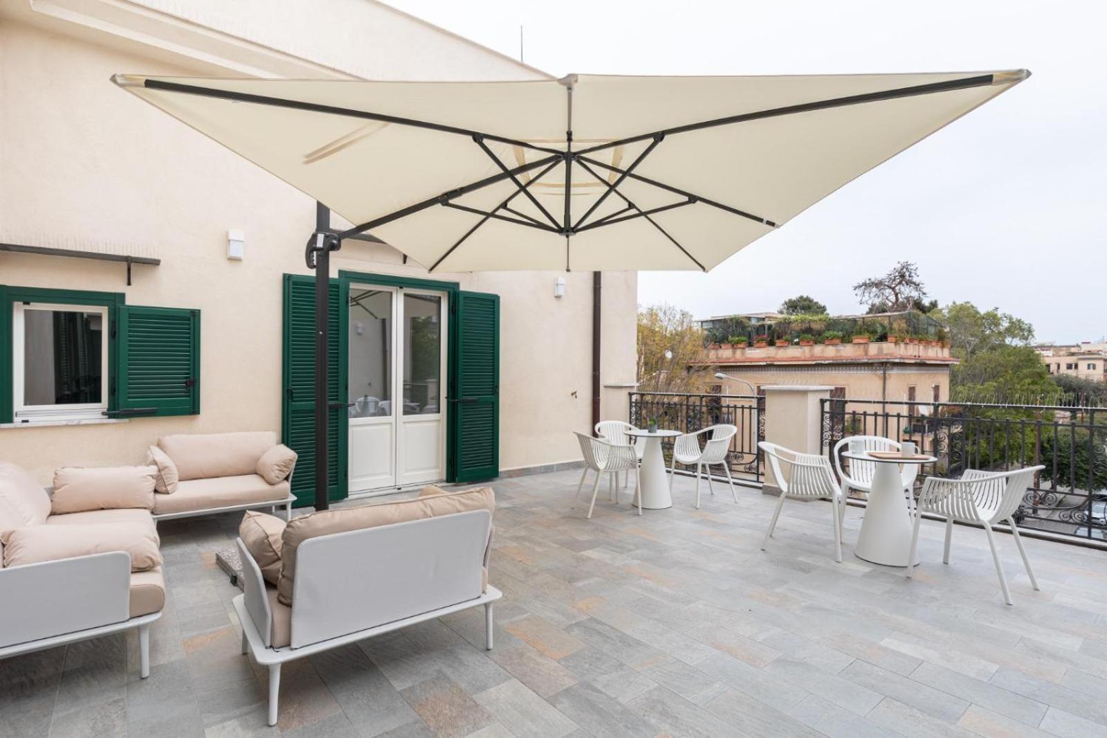 La Terrazza Su Dante Rooms ปาแลร์โม ภายนอก รูปภาพ