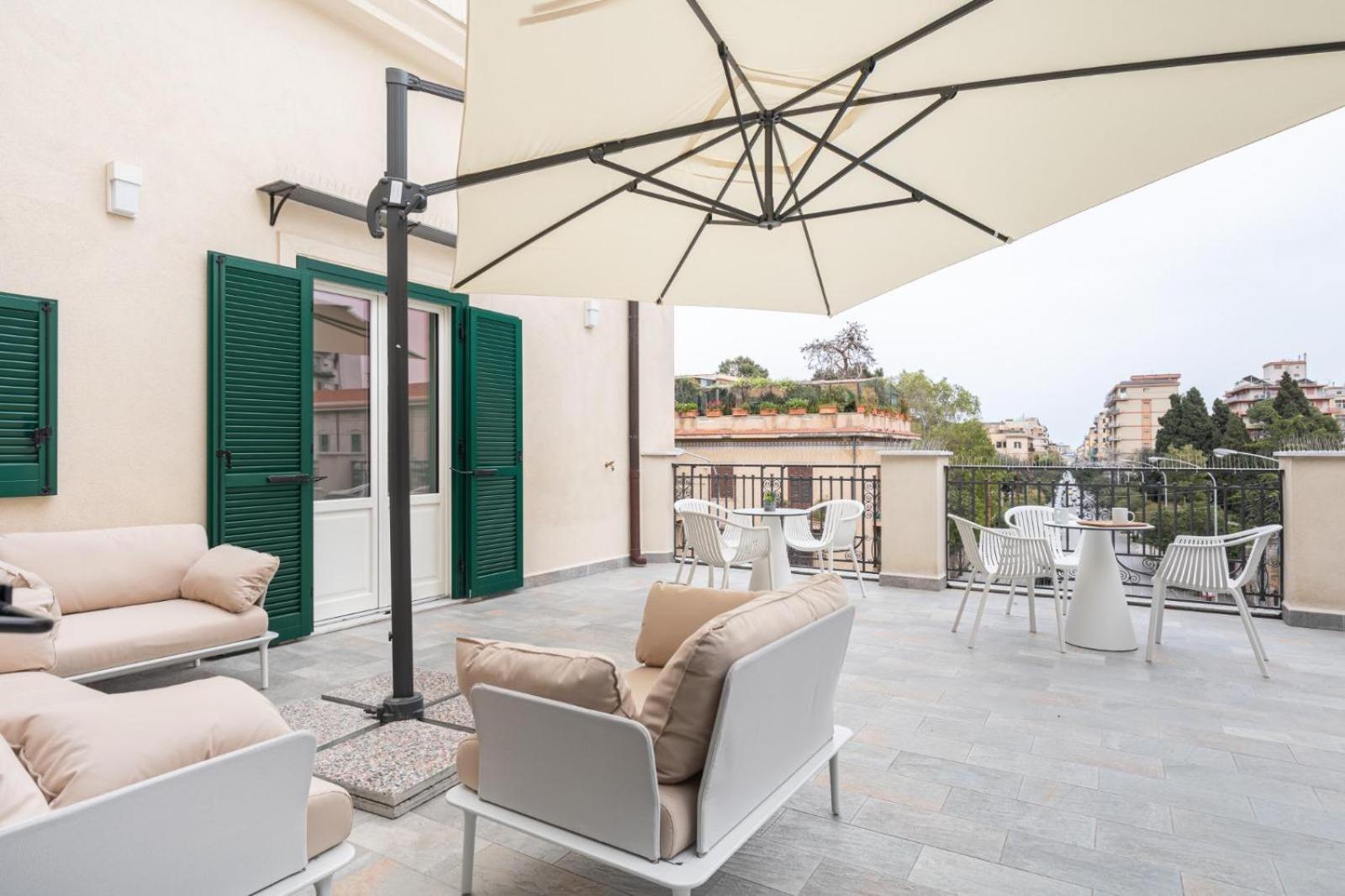 La Terrazza Su Dante Rooms ปาแลร์โม ภายนอก รูปภาพ